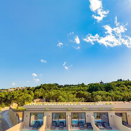 Helena's Aether - Seaview & Heated Infinity Pool Hotel