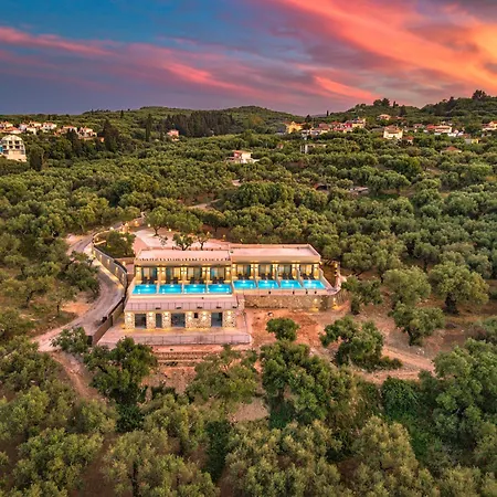 Hotel Helena's Aether - Seaview & Heated Infinity Pool 4*